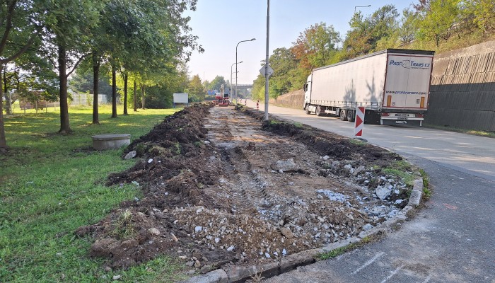 Cyklistická stezka v ulici Průmyslová